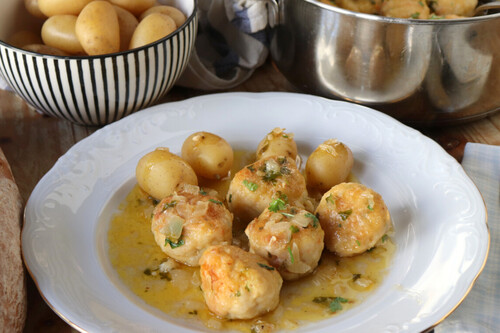 Albondigas De Rape Y Langostinos