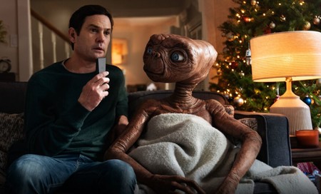 'E.T. el extraterrestre' vuelve a casa por Navidad en una emotiva campaña publicitaria que nos recuerda el valor de la amistad
