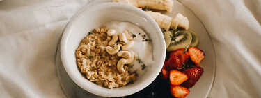 Del plátano a la avena: los alimentos que pueden ayudarte a dormir mejor cada noche
