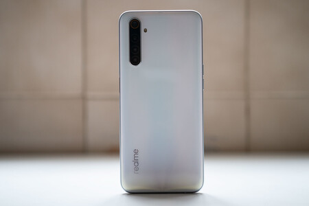 Realme 6, un gama media con espectacular pantalla de 90Hz y una excelente autonomía, rebajado hoy en Plaza con este cupón de descuento