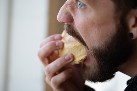 Ansiedad, hormonas y pérdida de peso: la ciencia te da las claves para no engordar con el estrés