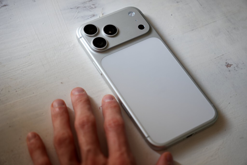He cogido la costumbre de dejar mi iPhone boca abajo. La batería dura más, pero esa no es la única razón por la que ahora lo hago siempre