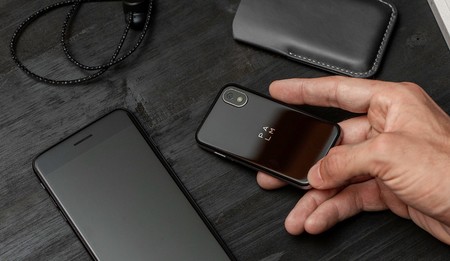 Palm, Kyocera y otros móviles diminutos: vuelve la nostalgia por lo pequeño