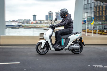 Yamaha Neos 2022 Prueba 007