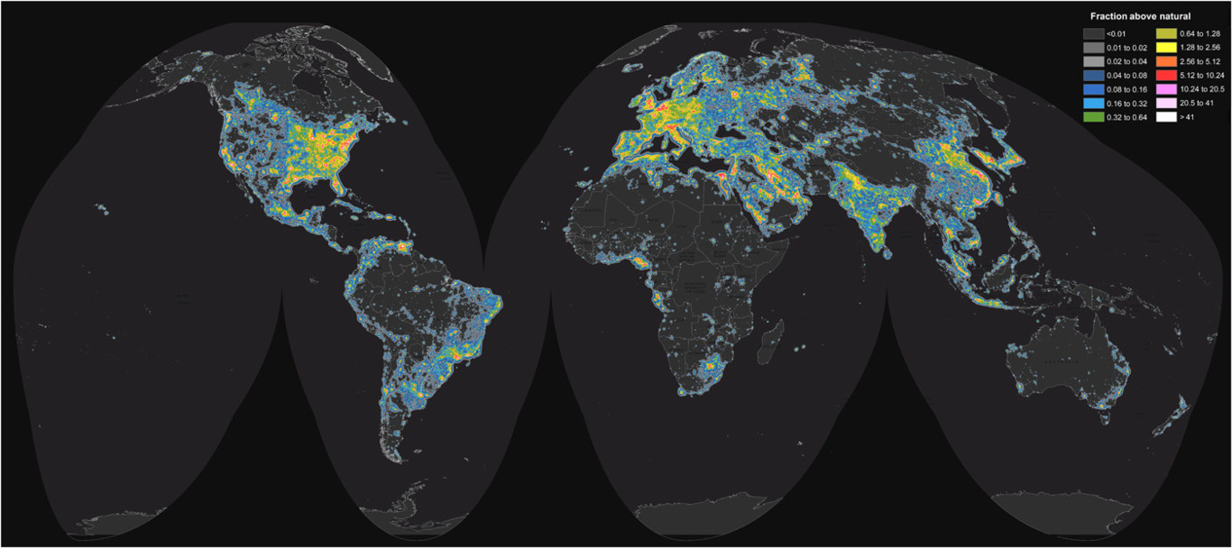 La contaminación lumínica mundial, ilustrada en este mapa sobre la ...