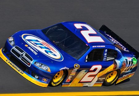 Dodge se replantea su futuro en la NASCAR