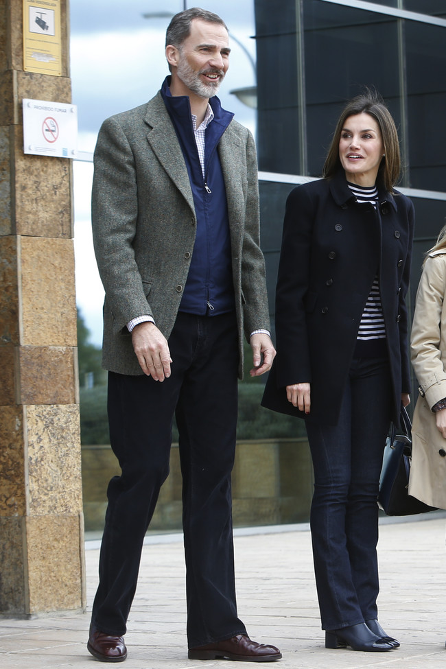 La Reina Sofia Reaparece De La Mano De Sus Nietas La Princesa De Asturias Y La Infanta Leonor 2