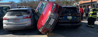 ¿Que no me cabe el Audi A4 en ese hueco? Sujétame el cubata
