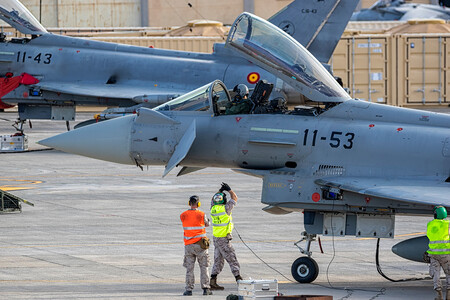 C16 Eurofighter Typhoon