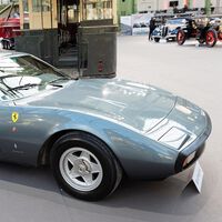 El "chiringuito financiero" que dio 100.000 euros a Alvise Pérez ha hecho desaparecer 22 coches de ultralujo. No es un caso puntual, es el modus operandi de los estafadores