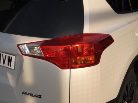 Toyota RAV4 Advance + Pack 20 Aniversario