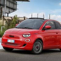 Fiat 500e RED Edition, el pequeño italiano se viste de rojo para luchar contra pandemias