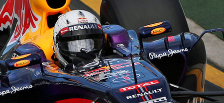 Red Bull y Sebastian Vettel en primera posición, Ferrari y Fernando Alonso al acecho