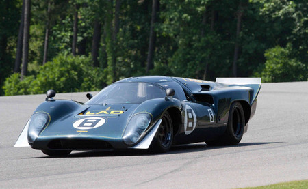 Lola T70