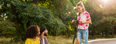 ¿A tu hijo adolescente le han regalado un patinete eléctrico? Esto es lo que debéis saber antes de utilizarlo