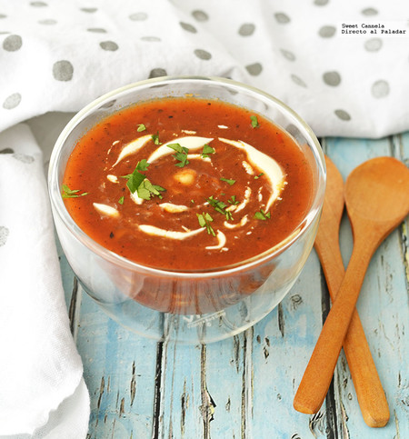 Sopa de jitomate y chile guajillo. Receta