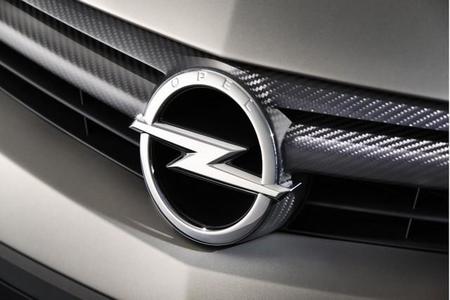 Opel se olvida de los eléctricos al anunciar 27 nuevos modelos y 17 nuevos motores antes de 2018