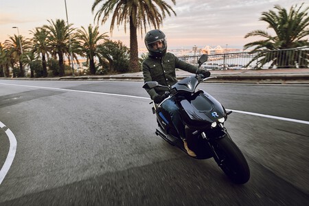 Ray 7 7 2022 Scooter Electrico 003