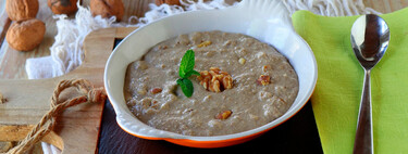 Intxaursaltsa, la receta del tradicional postre vasco a base de nueces y nata