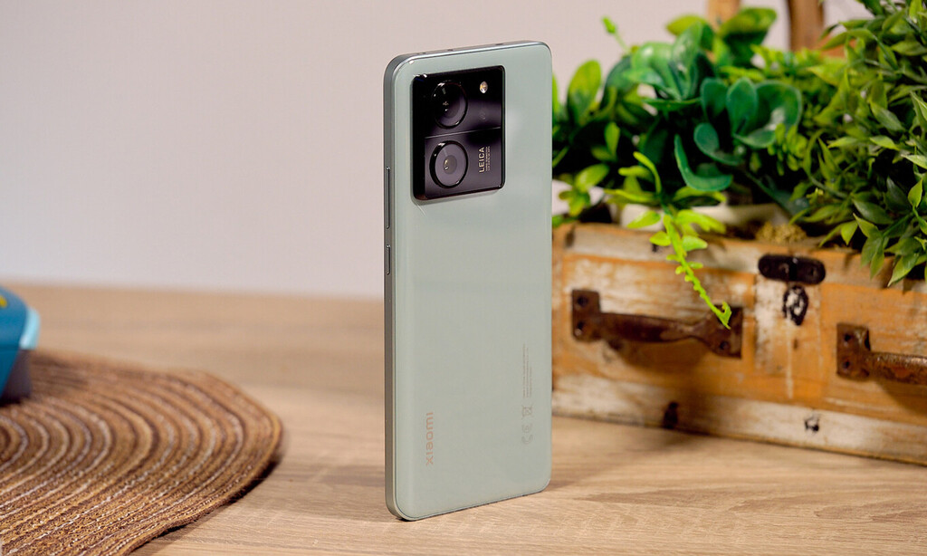 PcComponentes destroza al resto de tiendas, desplomando el precio de este potente móvil Xiaomi con 512 GB 