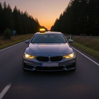 Las balizas V16, un mes después: qué ha ocurrido en las carreteras españolas desde que son obligatorias 