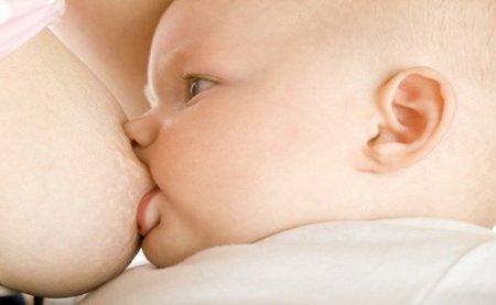 Las madres lactantes contra "El Mundo"