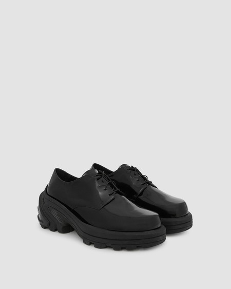 Alyx ha creado el zapato que se convierte en sneaker para resolver el gran look de fin de semana
