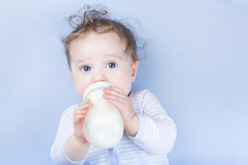 ¿Es la leche de crecimiento la mejor opción para los bebés de un año?