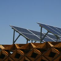 Así son las ayudas para autoconsumo eléctrico: hasta 40 % de descuento para equipar el hogar con sistemas renovables 