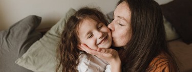 Dime qué tan amorosa eres como madre y te diré cómo será la personalidad de tu hijo en la adultez, según un estudio 