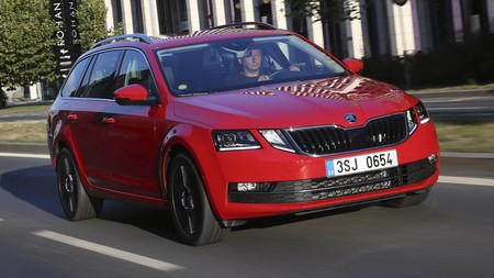 El Škoda Octavia G-TEC de gas natural estrena motor 1.5 TSI, con mayor potencia y más autonomía