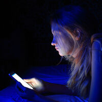 Los adolescentes sufren graves trastornos del sueño por el uso del móvil por la noche