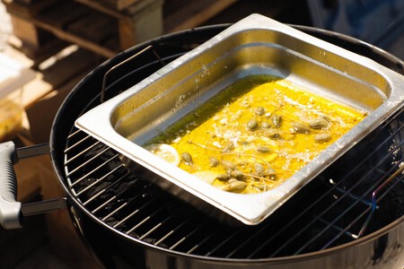 Guía de cómo desechar correctamente el aceite de cocina para que no dañe tus tuberías o el medio ambiente