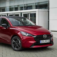 El Mazda 2 2025 ya tiene precio en México: gana tecnología en casi todas las versiones