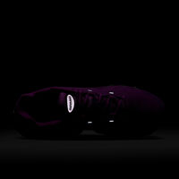 Las zapatillas Air Max retrofuturistas con las que salvar outfits aburridos, a mitad de precio en el outlet de Nike 