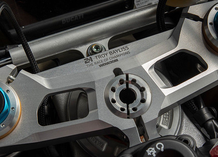 Ducati Panigale V4 S Troy Bayliss3