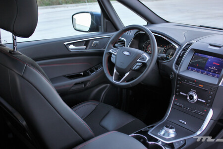 Ford S Max FHEV 2022 Prueba - vista interior