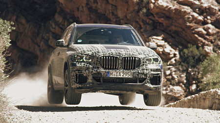 El BMW X5 2019 ya se pasea por medio mundo para ser más deportivo y off-road que nunca