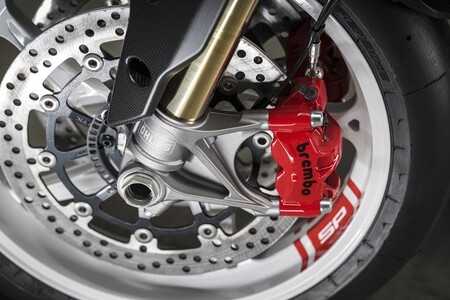 Ducati Hypermotard V2 Sp 2026 045