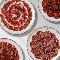 El Corte Inglés rebaja por menos de 60 euros el mejor jamón de bellota Joselito, para disfrutar esta Navidad  