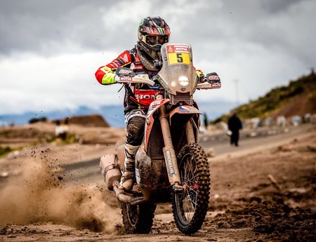 ¡La remontada continúa! Tercera victoria para Joan Barreda en el Dakar 2018 pese a una fortísima caída