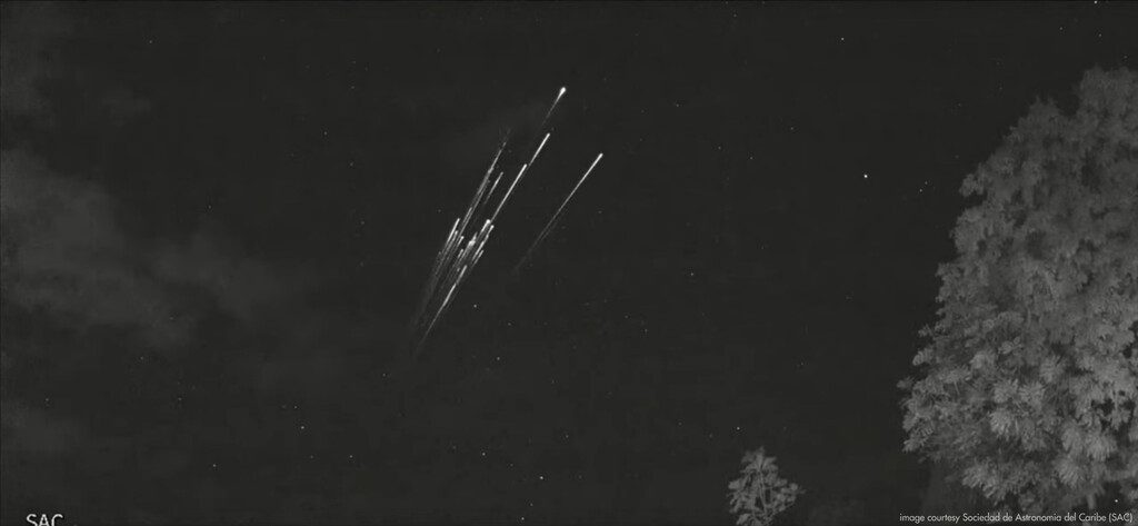 Así de impresionante se vio el reingreso a la Tierra de los satélites de Starlink que no llegaron a órbita por culpa de una tormenta solar 