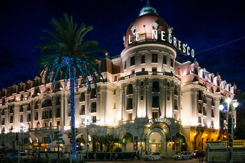 'Le Negresco' el mítico alojamiento de Niza que es como un museo 