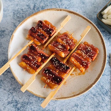 Sotteok-Sotteok, receta de la brocheta coreana de arroz y salchicha que se come en la calle