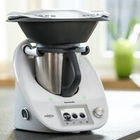 BackMarket tiene el robot superventas que querrás para tu cocina: ahora puedes comprar una Thermomix reacondicionada baratísima 