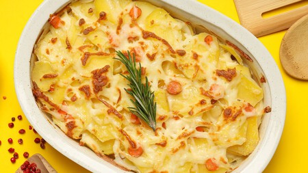 Cómo hacer papas gratinadas con pocos ingredientes para acompañar pavo, lomo o pierna de cerdo navideña