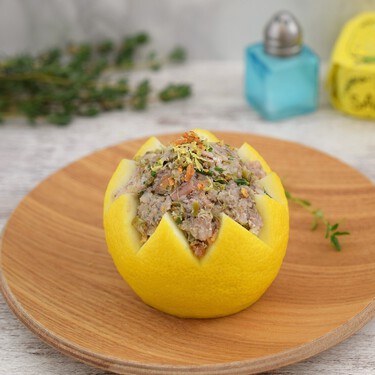 Este original aperitivo se prepara con una lata de sardinas y cuatro cosas más: fácil, refrescante y perfecto para Navidad 