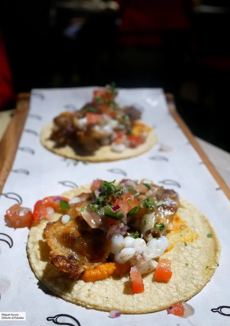Este taco de sepia y oreja es de los mejores que puedes probar (y lo están haciendo unos chefs de Madrid)