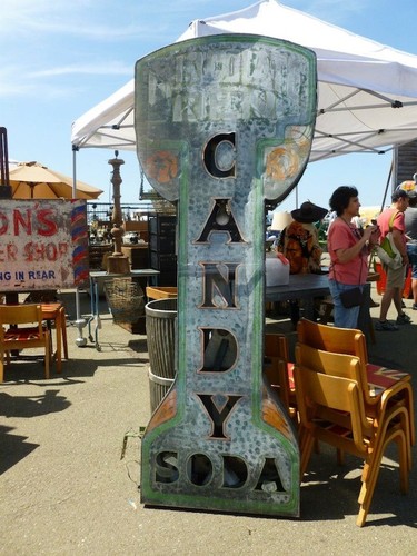 Los chollos y los tesoros escondidos se encuentran en el Flea Market de Alameda (San Francisco) 