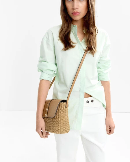 Bandolera De Mujer Con Solapa Y Cierre Imantado En Liso